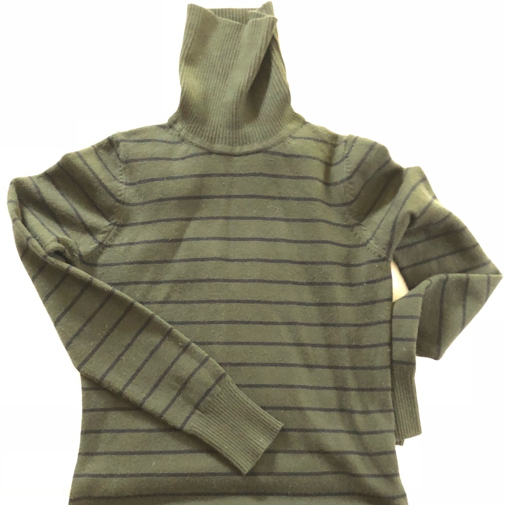 ⭐️FRECH CONNECTION⭐️ sweater